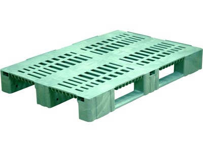 Паллет п/э 1200х800х150 перфорированный (версия 2), на 3-х полозьях цв. зеленый (TR 1208-3 зеленый)