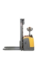 Штабелер самоходный 2,0 т 4,5 м XILIN CDDK20 24/300 В/Ач ЭУР, выдв. опоры (с платформой)