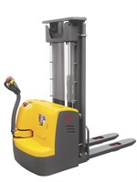 Штабелер самоходный 1,5 т 3,5 м XILIN CDDR15-III Li-ion 24/230 В/Ач (сопровождаемый)